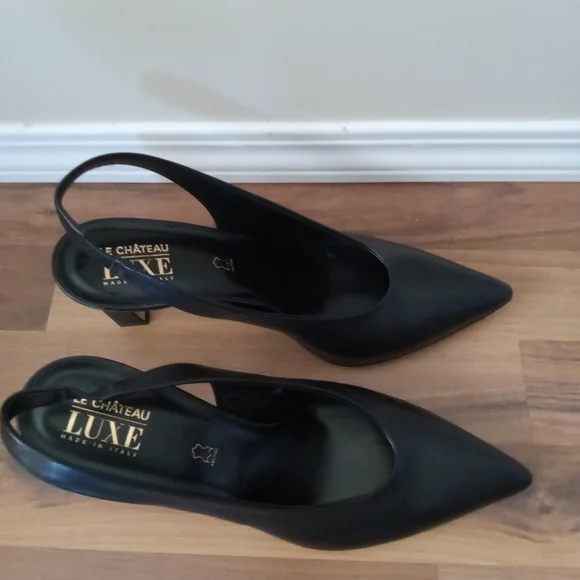 Shoes - Picture 6 of 8